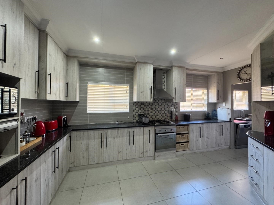 3 Bedroom Property for Sale in Hillcrest Northern Cape